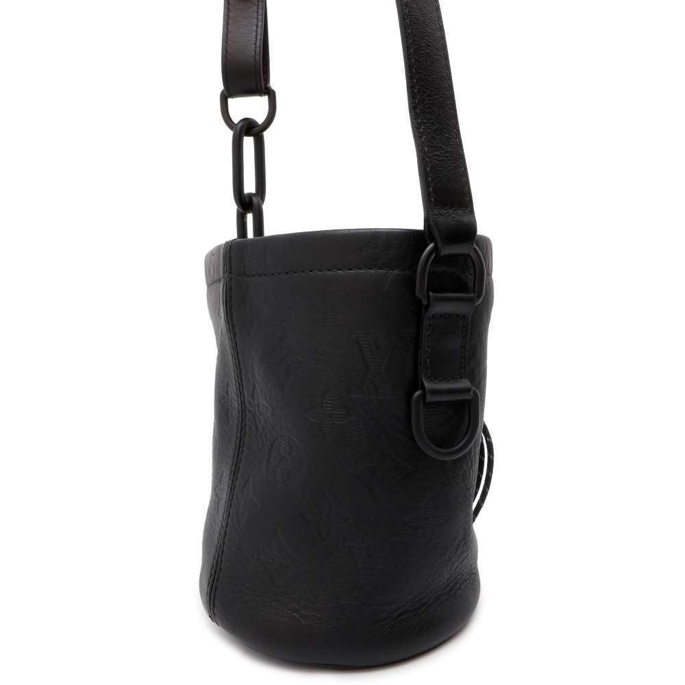 Louis Vuitton Shadow Shoulder Monogram Black Chalk Bag Black